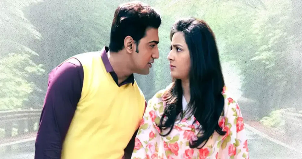 ‘দুই বাচ্চার মা’ বলে দেবের মন্তব্য,কড়া জবাব দিলেন শুভশ্রী