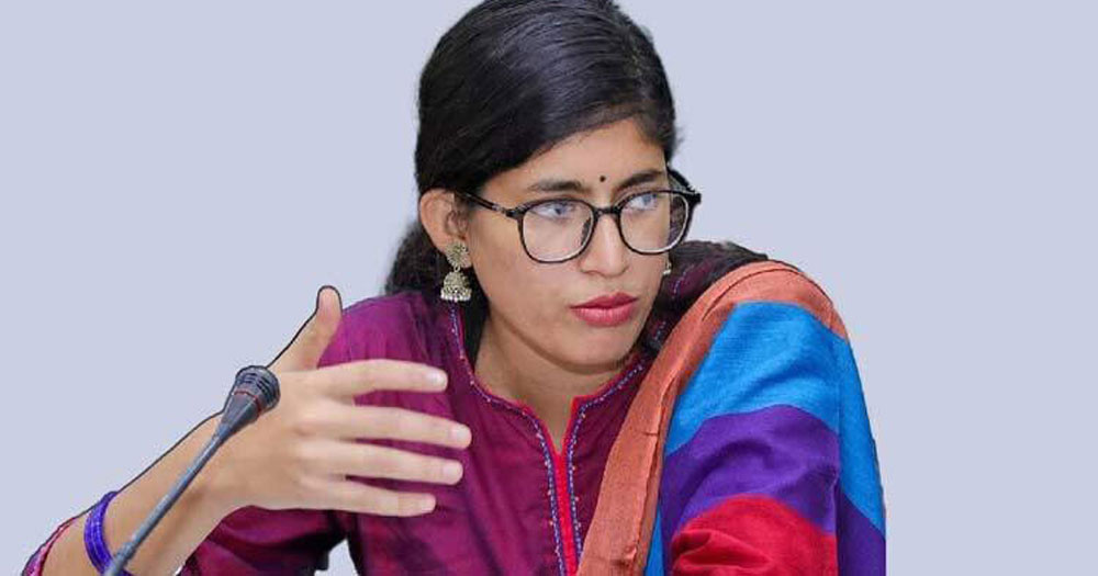 আমার ফেসবুক আইডি গায়েব করে দেওয়ার চেষ্টা হচ্ছে : উমামা