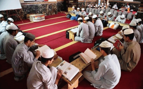 পাকিস্তানের কাশ্মিরে বন্ধ করা হলো সব মাদ্রাসা