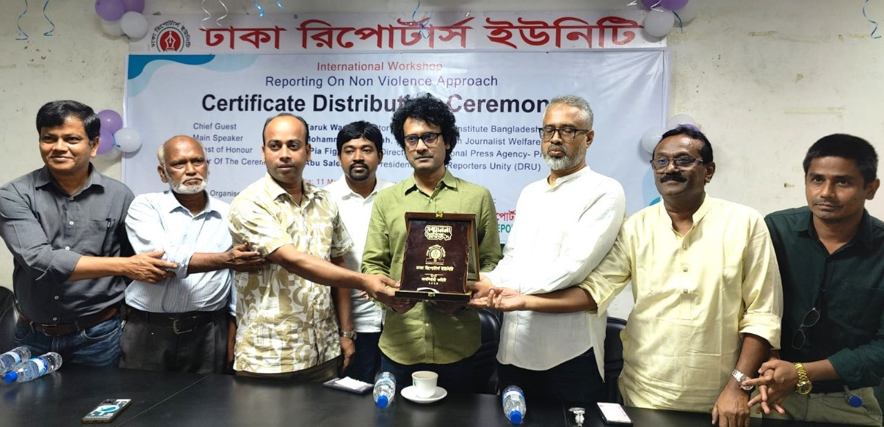 গণমাধ্যমকে ফ্যাসিবাদের দোসরদের হাত থেকে সাংবাদিকদেরই বের করে আনতে হবে : পিআইবি ডিজি