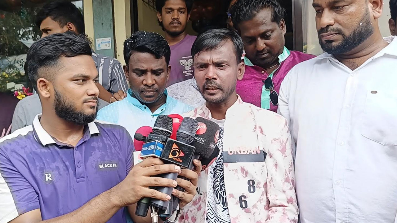 রাজনীতিতে ফিরবেন না হিরো আলম