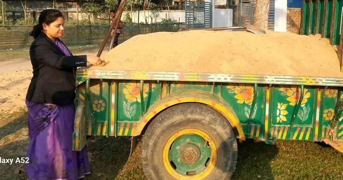 শেরপুরে অবৈধ বালু পরিবহনে ৫০ হাজার টাকা জরিমানা