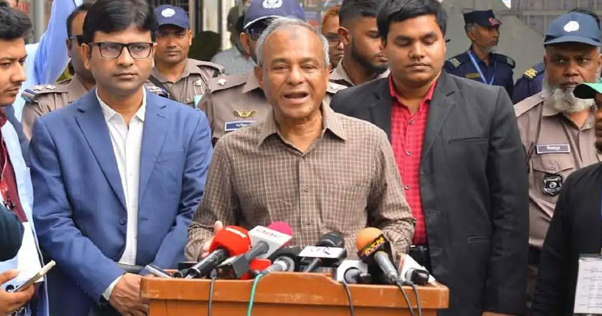 কোনো কেন্দ্র দখলের খবর আমাদের কাছে আসেনি: স্বরাষ্ট্র উপদেষ্টা