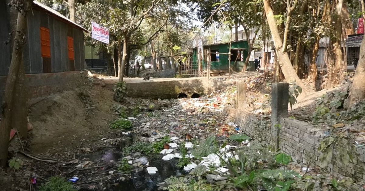 সেবায় ব্যর্থ শৈলকুপা পৌরসভা, কর দিলেও মিলছে না নাগরিক সুবিধা