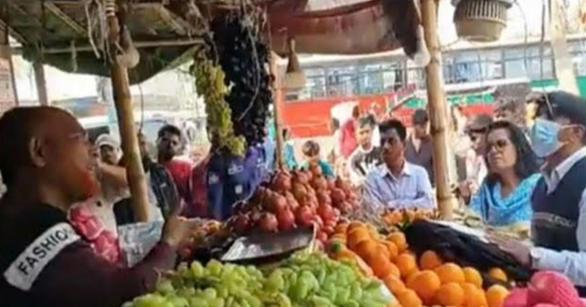 কুষ্টিয়ায় মেয়াদোত্তীর্ণ কোমল পানীয় বিক্রি, দুই প্রতিষ্ঠানকে জরিমানা