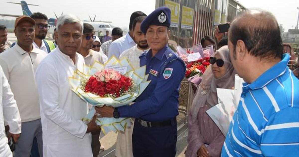 নিজ জন্মভূমিতে প্রতিমন্ত্রীর আবেগঘন প্রত্যাবর্তন