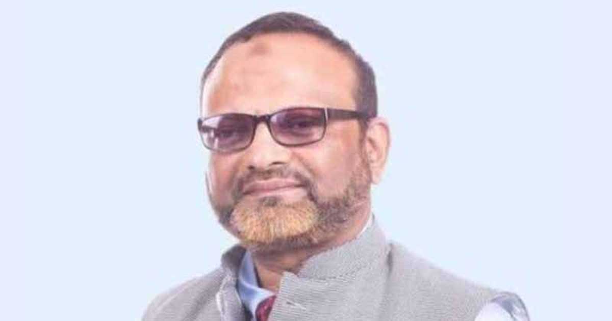 পদত্যাগ করলেন ঢাবির ভিসি ড. নিয়াজ আহমদ খান