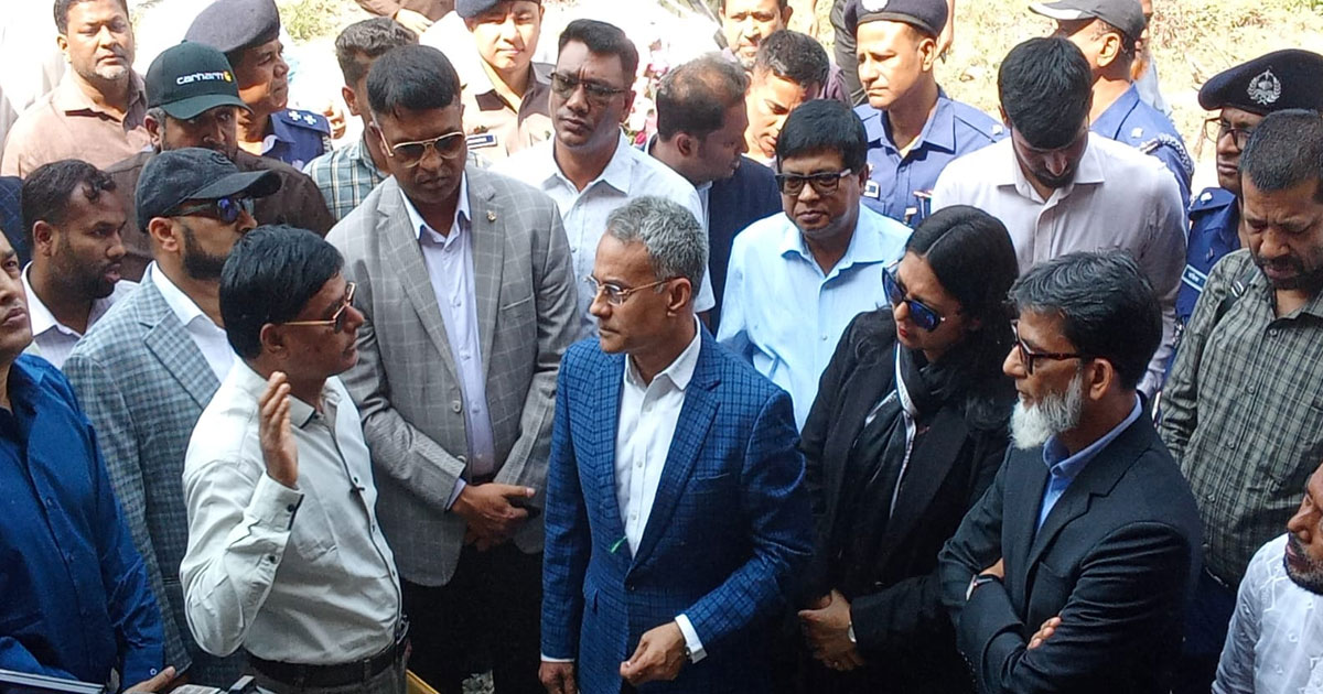 ঈদ যাত্রায় ভাড়া বাড়বে না, আশ্বাস পরিবহন মন্ত্রীর
