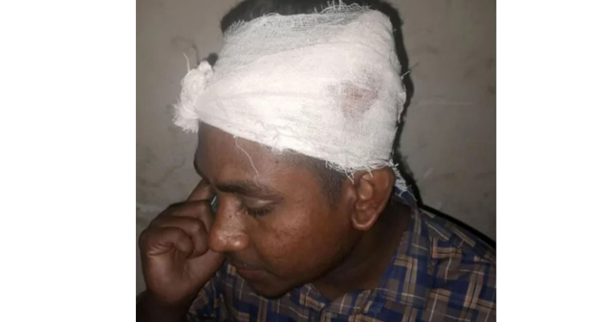 বগুড়ায় কিস্তির টাকা চাওয়ায় এনজিও কার্যালয়ে হামলা