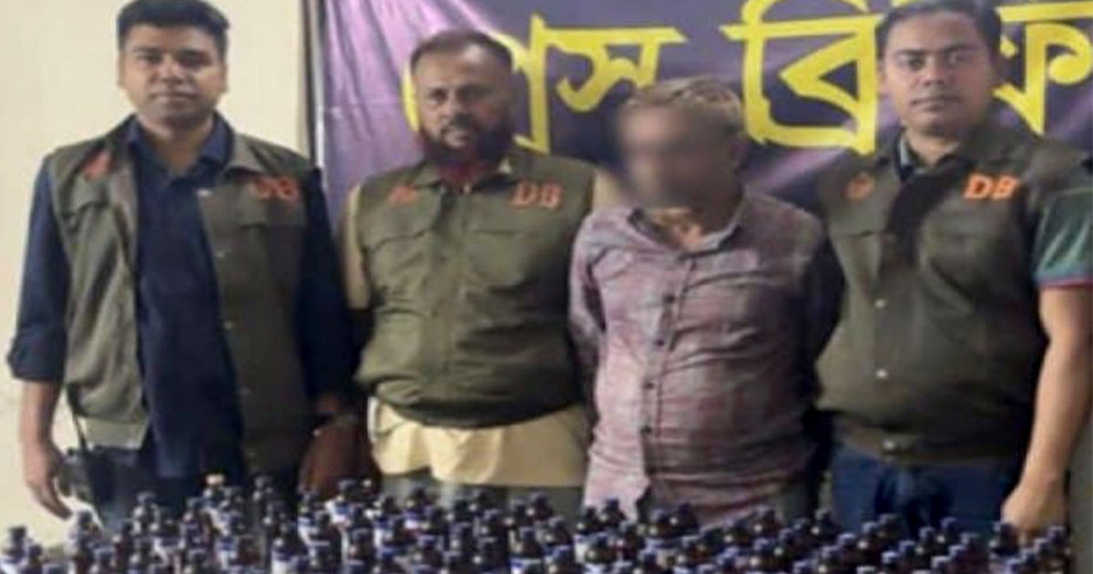 যশোরের শার্শায় উইন কোরেক্সসহ মাদক ব্যবসায়ী গ্রেফতার