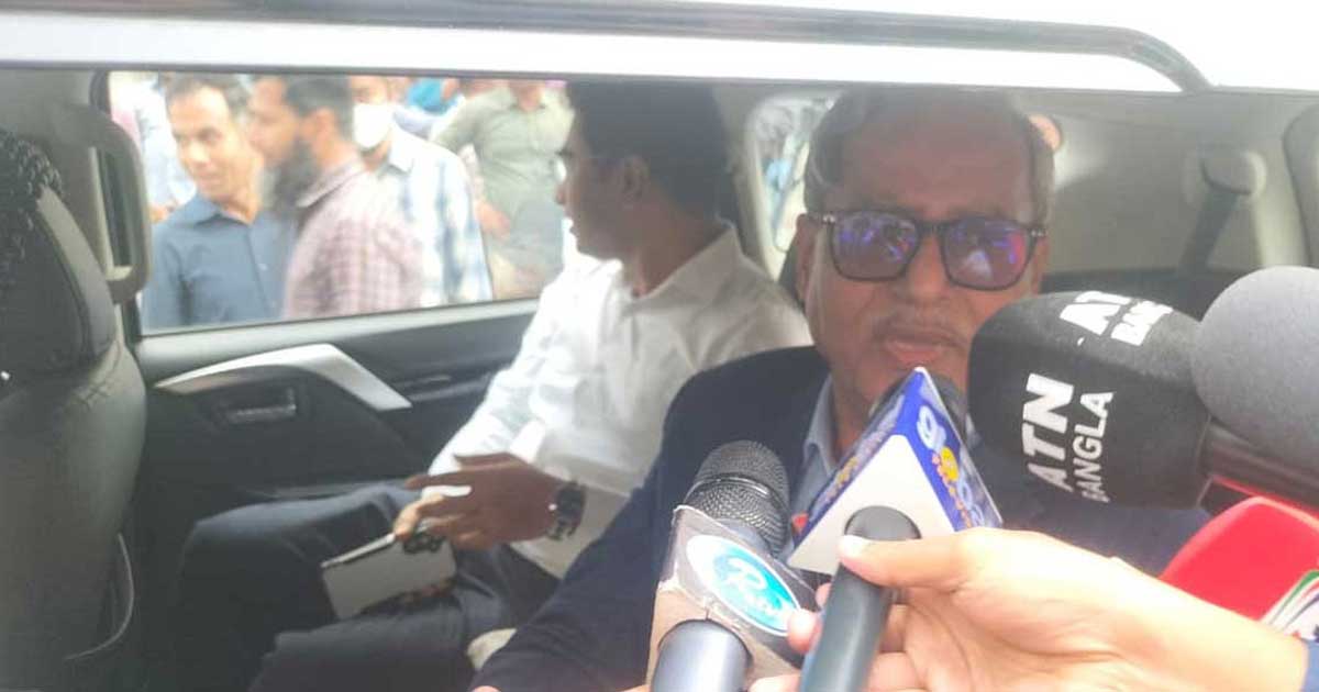 দুদক চেয়ারম্যানসহ পুরো কমিশনের পদত্যাগ
