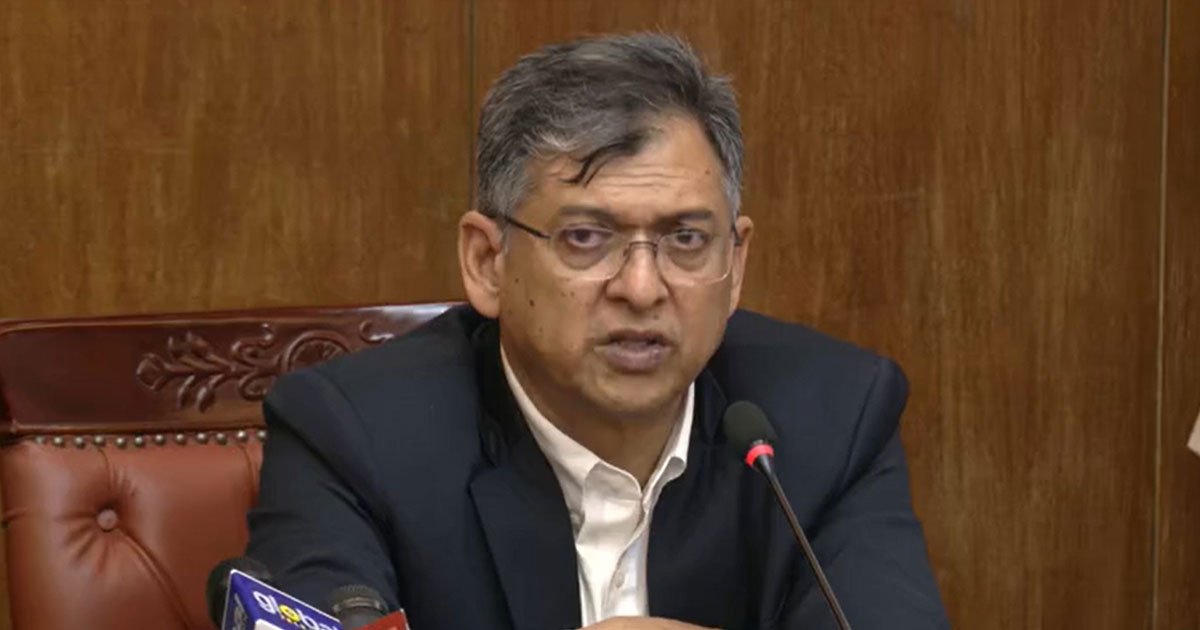ঈদের আগে পোশাক কারখানাকে বেতন-ভাতা পরিশোধ করতে বলা হয়েছে: স্বরাষ্ট্রমন্ত্রী