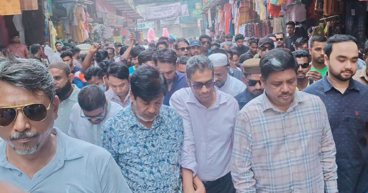 গাজীপুরে বাজার মনিটরিংয়ে গাসিক প্রশাসক-সিইও