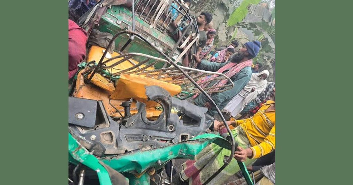 বাঘায় সিএনজি-ভটভটির মুখোমুখি সংঘর্ষে নিহত ৩