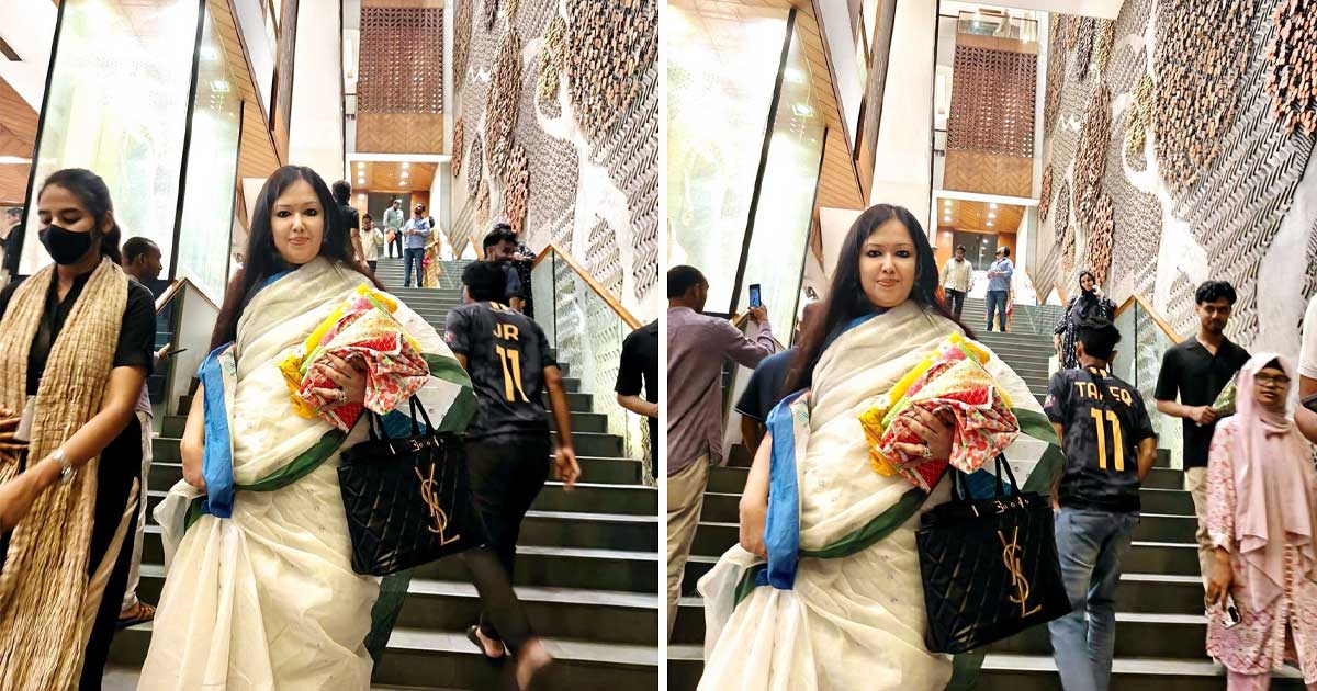 আড়ংয়ে ফ্রি ব্যাগ না পেয়ে ক্ষুব্ধ রুমিন ফারহানা, হাতে কাপড় নিয়ে শোরুম ত্যাগ