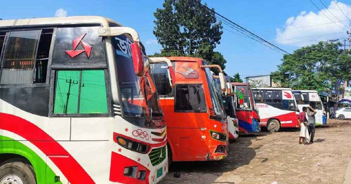 তেল সংকট: টিকিট আছে, বাস নেই! ঈদযাত্রায় নতুন বিড়ম্বনায় যাত্রীরা