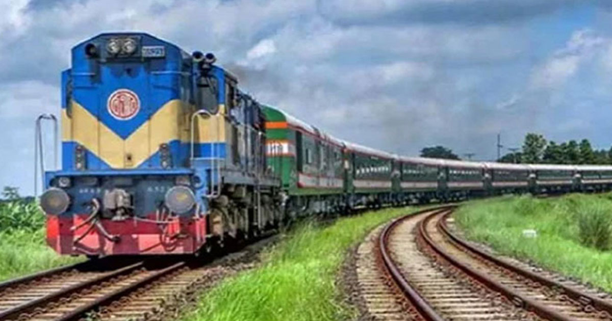 ঈদযাত্রা : আজ বিক্রি হচ্ছে ২৭ মার্চের ফিরতি ট্রেনের টিকিট