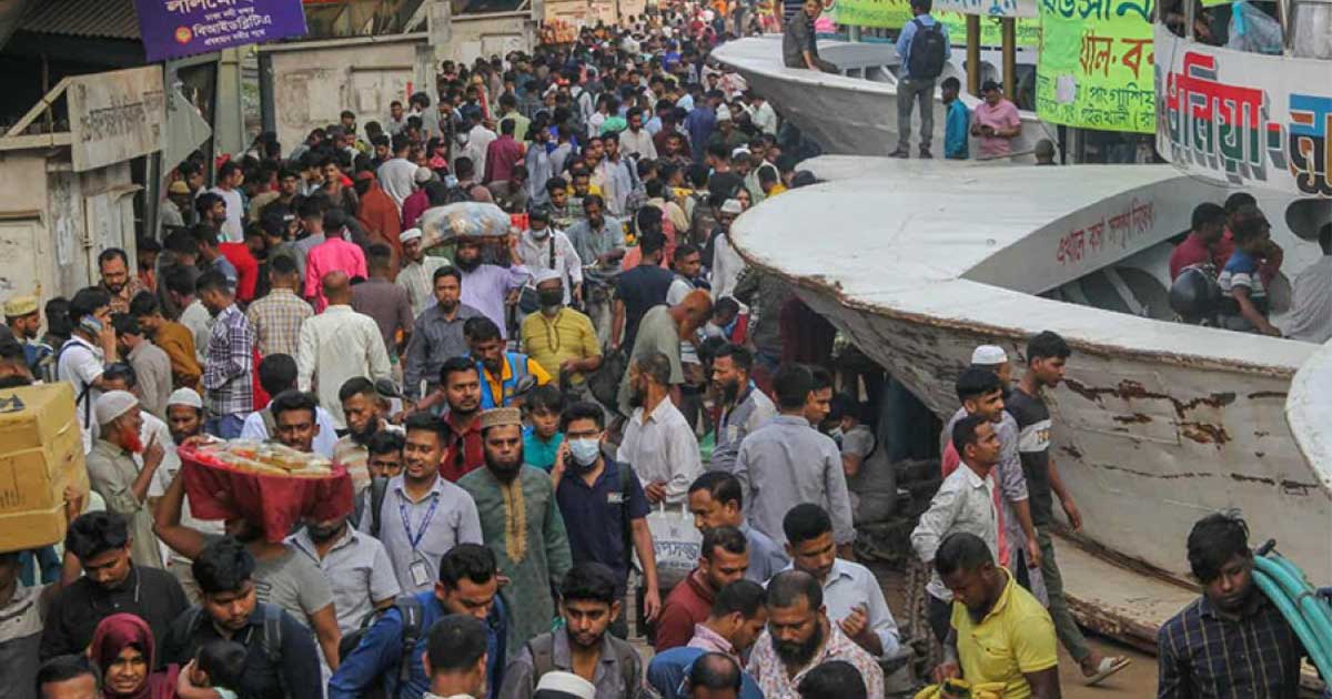 সদরঘাটে লঞ্চ দুর্ঘটনা: নিখোঁজ উদ্ধার অভিযান স্থগিত