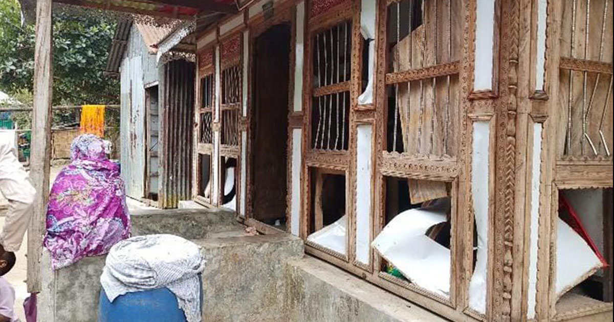বিএনপির সমর্থকদের ৪০ বাড়ি ভাঙচুর করলো জামায়াতের কর্মীরা