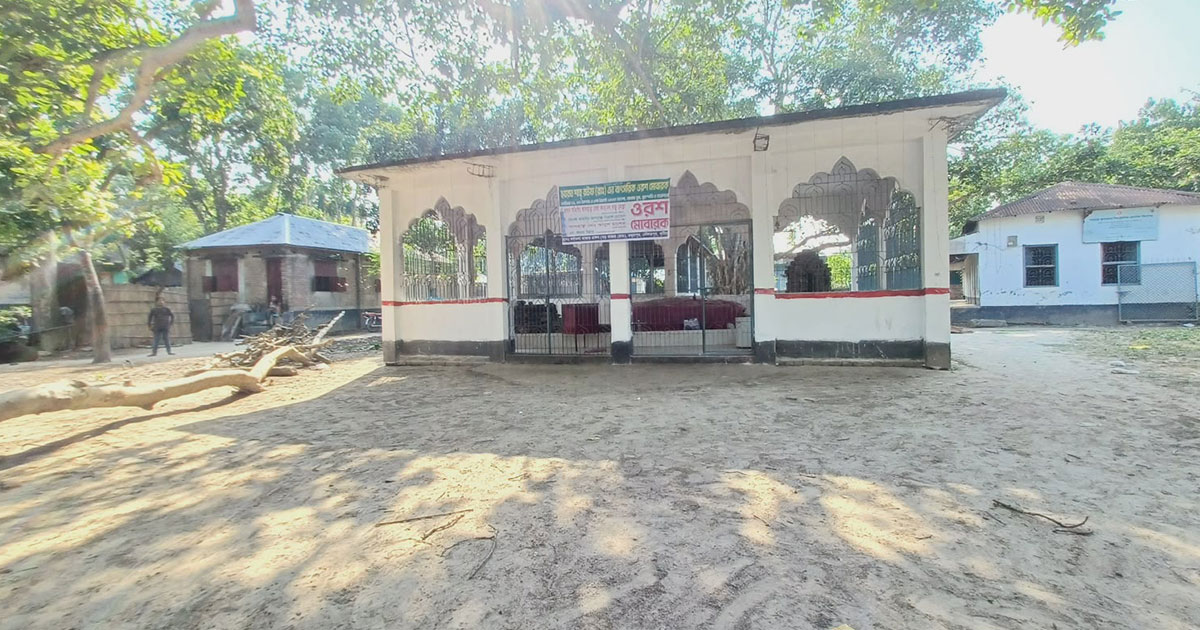 দৌলতপুরে দরবার শরীফের খাদেমের ওপর হামলা