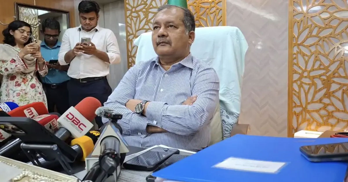 জ্বালানি সংকট মোকাবিলায় বাস্তবভিত্তিক সিদ্ধান্ত নিচ্ছে সরকার: তথ্যমন্ত্রী