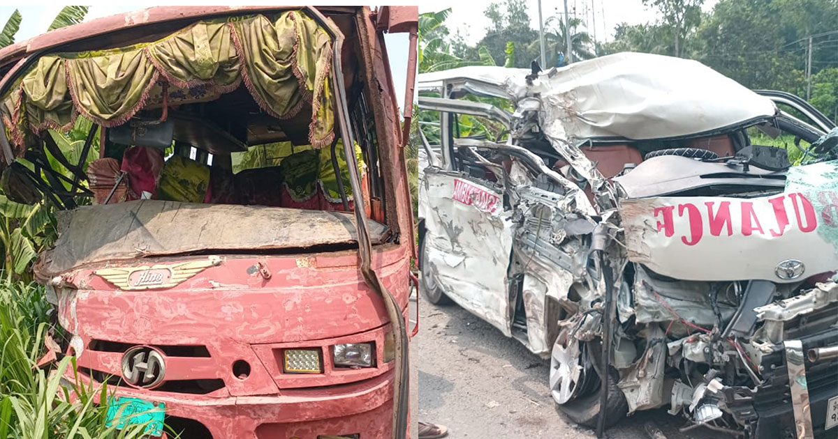 স্বামীর লাশ নিয়ে ফেরার পথে সড়কে প্রাণ গেল স্ত্রী ও অ্যাম্বুলেন্স চালকের