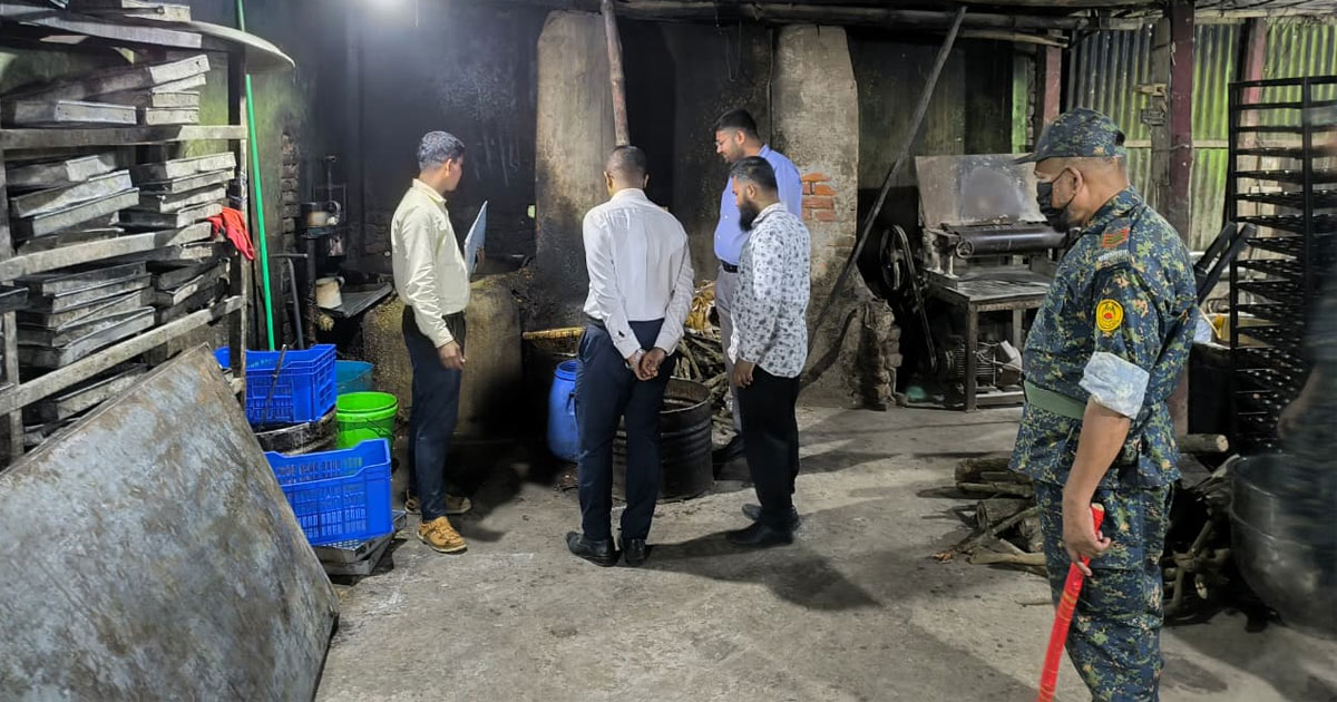 বেকারিতে ইউরিয়া সার ব্যবহার, ৫০ হাজার টাকা জরিমানা
