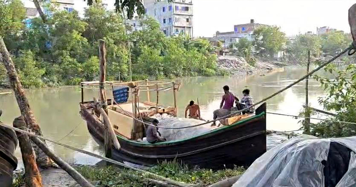 ৫৮ দিন পর সাগরে জেলেরা, আছে দস্যু আতঙ্ক