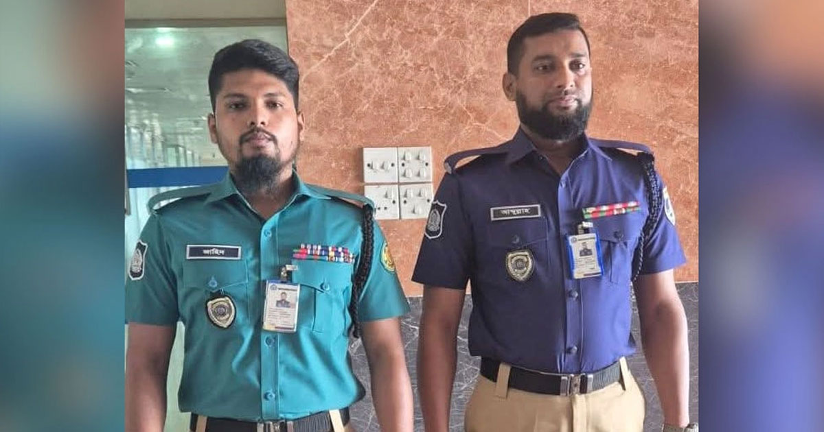 আবার বদলে গেল পুলিশের ইউনিফর্ম