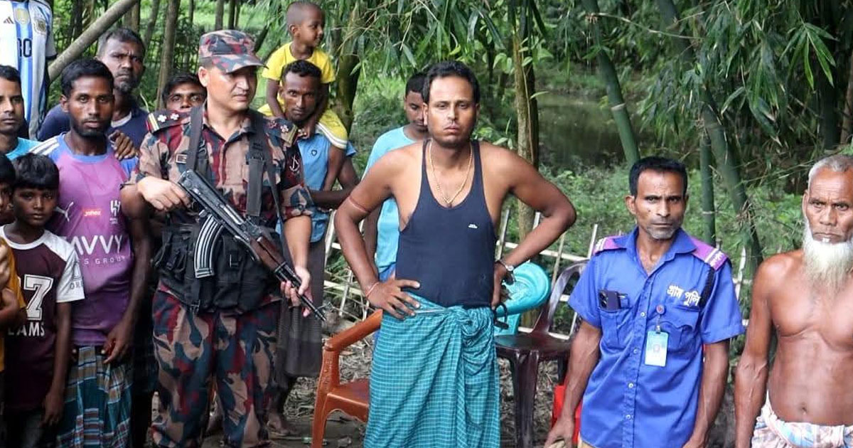 বাংলাদেশি বৃদ্ধকে বিএসএফের আটক, প্রতিবাদে ভারতীয়কে আটক করে পুলিশে দিল গ্রামবাসী