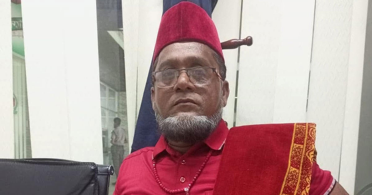 ‘লাল টুপি’ মার্কায় নিজ নামেই দল নিবন্ধন চায় ইত্যাদী