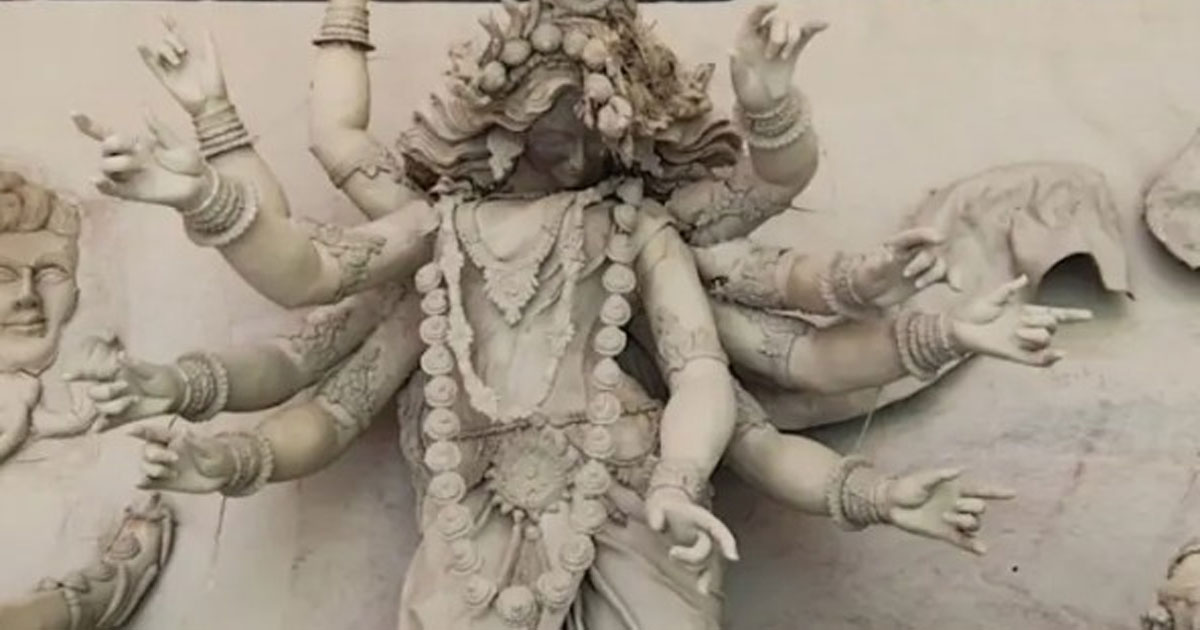 মির্জাপুরে রাতের আঁধারে প্রতিমা ভাঙচুড়