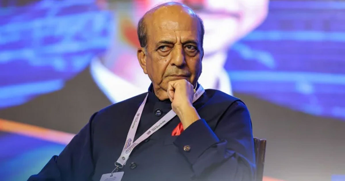 হঠাৎ দিল্লি গেছেন দীনেশ ত্রিবেদী