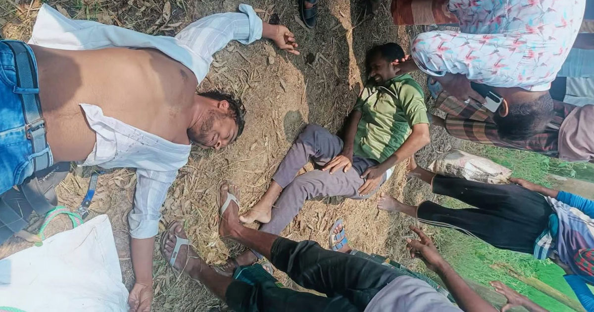 রাণীনগরে এজেন্ট ব্যাংকের দুই কর্মকর্তাকে পিটিয়ে ৩৪ লাখ টাকা ছিনতাই