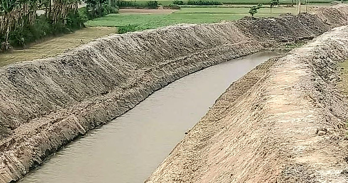 ইসলামপুরে পুনঃখনন হচ্ছে জিয়া খাল
